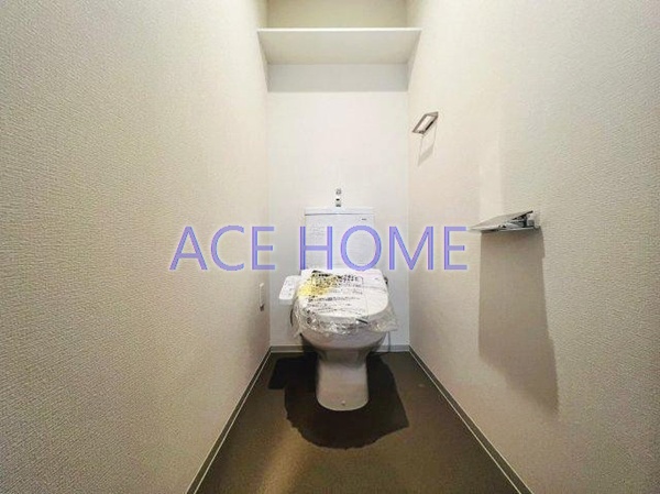 esteOeste難波元町のトイレ画像